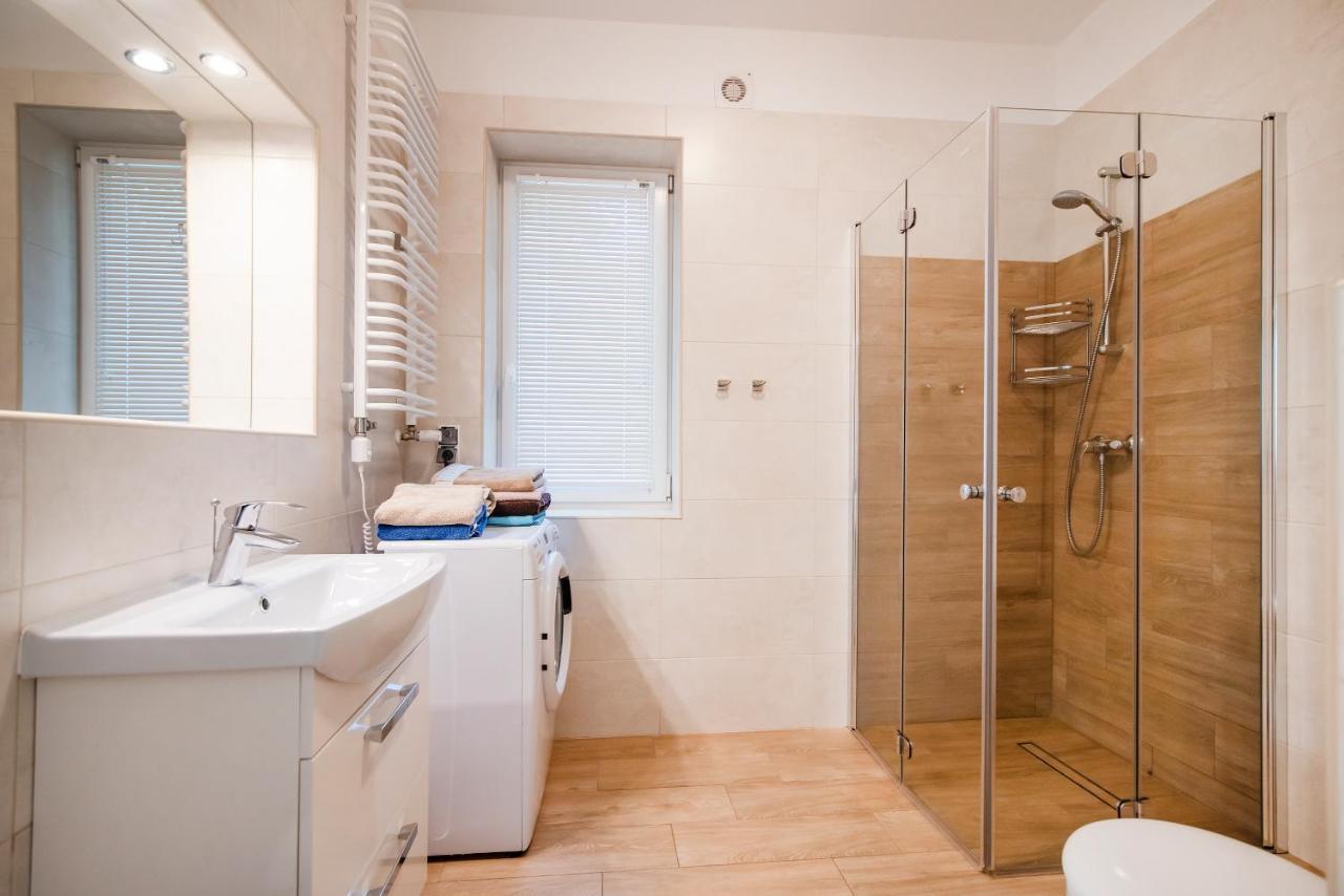 Apartament Pod Zaglem Z Widokiem Na Jezioro, Oczy Mazur Giżycko Buitenkant foto